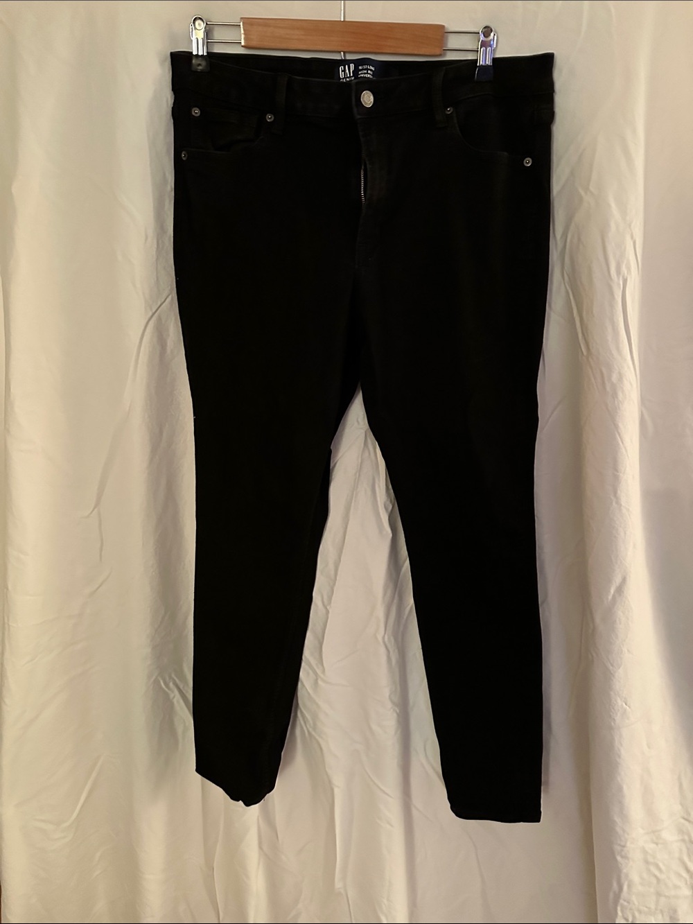 GAP Black Women's Skinny Jeans